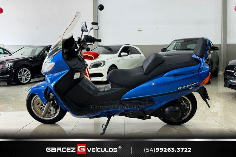 SUZUKI BURGMAN 400 2001/2001 GARCEZ VEÍCULOS BENTO GONÇALVES / Carros no Vale