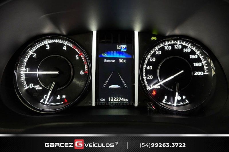 TOYOTA HILUX SW4 2.8 SRX 4X4 DIAMOND 16V TURBO 7 LUGARES 2022/2022 GARCEZ VEÍCULOS BENTO GONÇALVES / Carros no Vale