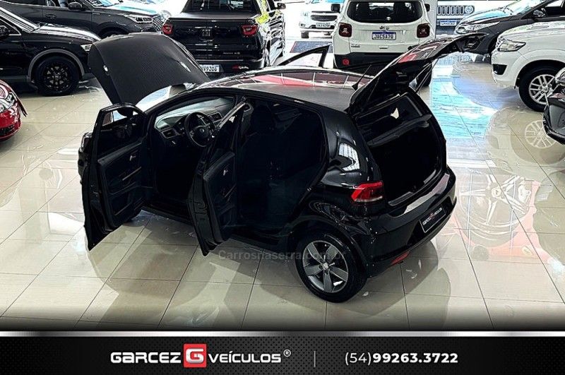 VOLKSWAGEN FOX 1.6 CONNECT 8V 2018/2019 GARCEZ VEÍCULOS BENTO GONÇALVES / Carros no Vale