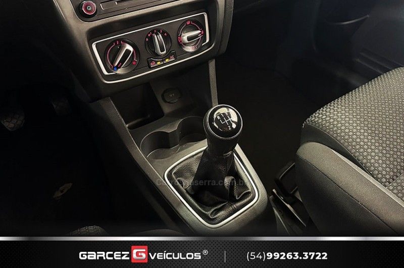 VOLKSWAGEN FOX 1.6 MSI CONNECT 8V 2018/2019 GARCEZ VEÍCULOS BENTO GONÇALVES / Carros no Vale