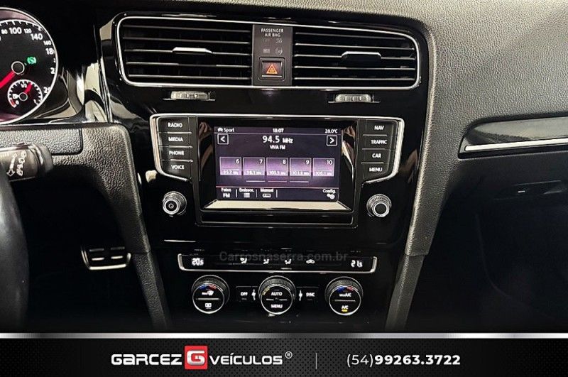 VOLKSWAGEN GOLF 1.4 TSI HIGHLINE 16V 2014/2015 GARCEZ VEÍCULOS BENTO GONÇALVES / Carros no Vale