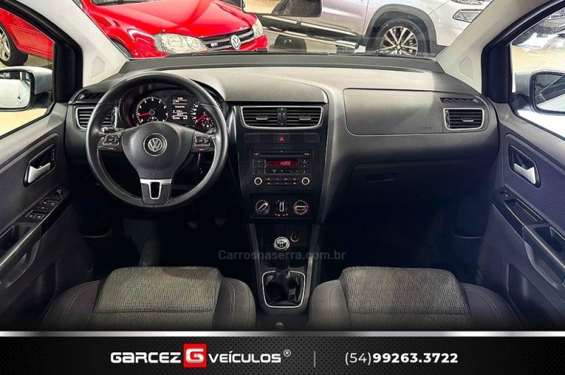 VOLKSWAGEN SPACEFOX 1.6 MI TREND 8V 2012/2013 GARCEZ VEÍCULOS BENTO GONÇALVES / Carros no Vale