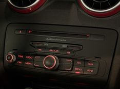 AUDI A1 1.4 TFSI SPORTBACK ATTRACTION 16V 122CV S-TRONIC 2011/2011 GRIFFCAR MULTIMARCAS DOIS IRMÃOS / Carros no Vale