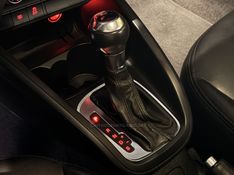 AUDI A1 1.4 TFSI SPORTBACK ATTRACTION 16V 122CV S-TRONIC 2011/2011 GRIFFCAR MULTIMARCAS DOIS IRMÃOS / Carros no Vale