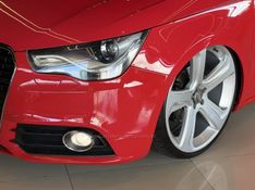 AUDI A1 1.4 TFSI SPORTBACK ATTRACTION 16V 122CV S-TRONIC 2011/2011 GRIFFCAR MULTIMARCAS DOIS IRMÃOS / Carros no Vale