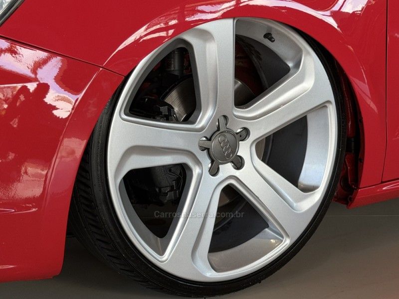 AUDI A1 1.4 TFSI SPORTBACK ATTRACTION 16V 122CV S-TRONIC 2011/2011 GRIFFCAR MULTIMARCAS DOIS IRMÃOS / Carros no Vale AUDI A1 1.4 TFSI SPORTBACK ATTRACTION 16V 122CV S-TRONIC 2011/2011 GRIFFCAR MULTIMARCAS DOIS IRMÃOS / Carros no Vale