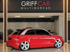 AUDI A1 1.4 TFSI SPORTBACK ATTRACTION 16V 122CV S-TRONIC 2011/2011 GRIFFCAR MULTIMARCAS DOIS IRMÃOS / Carros no Vale