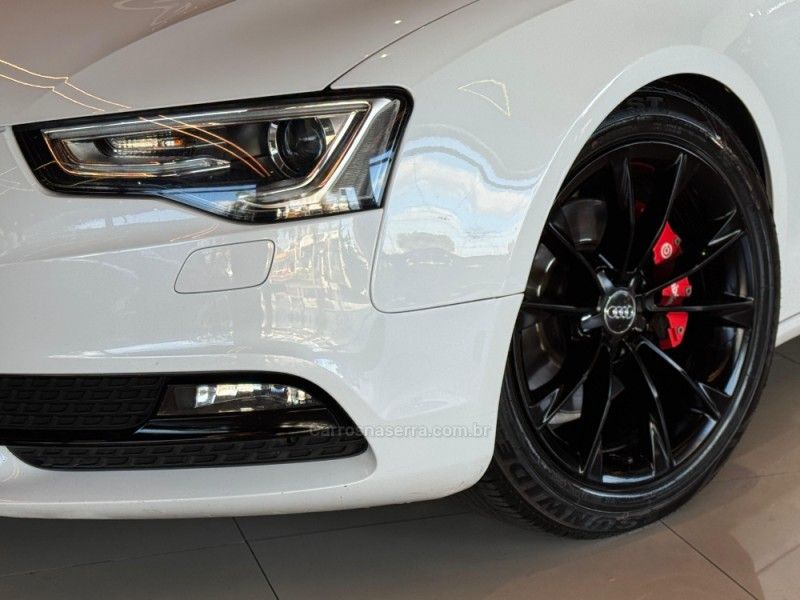 AUDI A5 2.0 TFSI SPORTBACK QUATTRO16V S-TRONIC 2013/2013 GRIFFCAR MULTIMARCAS DOIS IRMÃOS / Carros no Vale