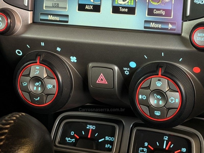 CHEVROLET CAMARO 6.2 SS COUPÉ V8 2013/2013 GRIFFCAR MULTIMARCAS DOIS IRMÃOS / Carros no Vale