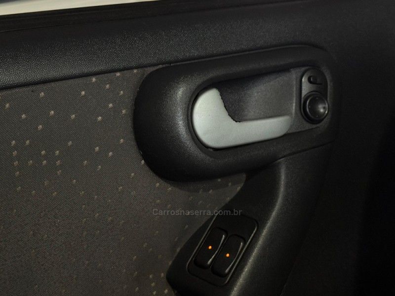 CHEVROLET CORSA 1.4 MPFI PREMIUM 8V 2008/2009 GRIFFCAR MULTIMARCAS DOIS IRMÃOS / Carros no Vale CHEVROLET CORSA 1.4 MPFI PREMIUM 8V 2008/2009 GRIFFCAR MULTIMARCAS DOIS IRMÃOS / Carros no Vale