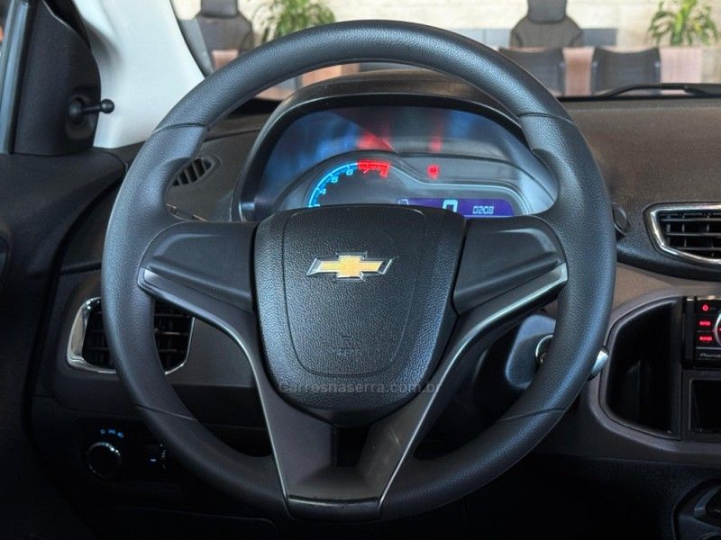 CHEVROLET PRISMA 1.4 MPFI LT 8V 2013/2013 GRIFFCAR MULTIMARCAS DOIS IRMÃOS / Carros no Vale