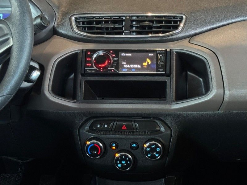 CHEVROLET PRISMA 1.4 MPFI LT 8V 2013/2013 GRIFFCAR MULTIMARCAS DOIS IRMÃOS / Carros no Vale