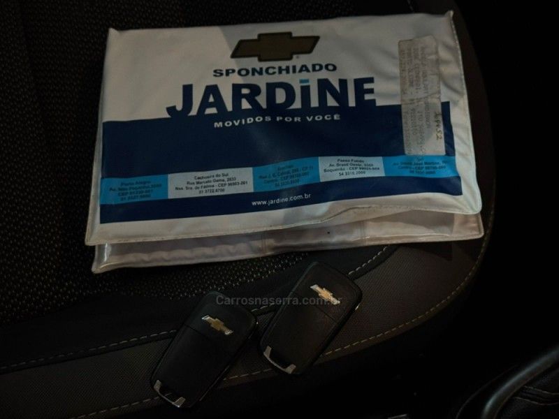 CHEVROLET PRISMA 1.4 MPFI LT 8V 2013/2013 GRIFFCAR MULTIMARCAS DOIS IRMÃOS / Carros no Vale