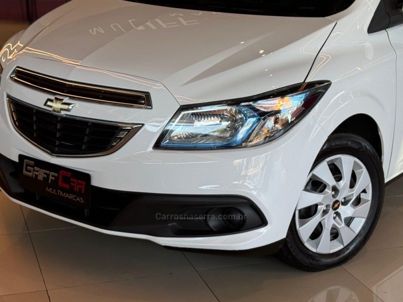 CHEVROLET PRISMA 1.4 MPFI LT 8V 2013/2013 GRIFFCAR MULTIMARCAS DOIS IRMÃOS / Carros no Vale