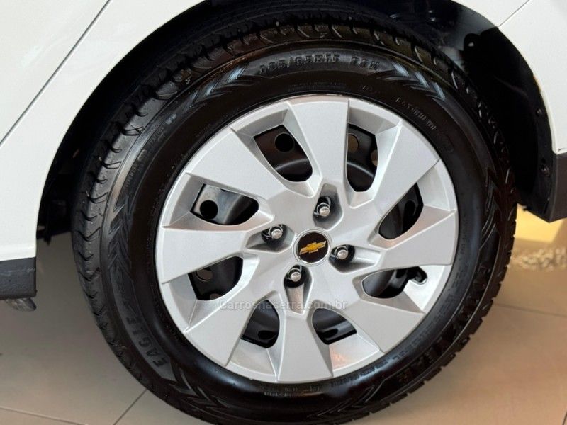 CHEVROLET PRISMA 1.4 MPFI LT 8V 2013/2013 GRIFFCAR MULTIMARCAS DOIS IRMÃOS / Carros no Vale