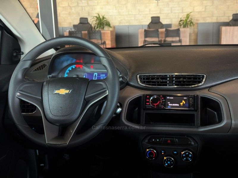 CHEVROLET PRISMA 1.4 MPFI LT 8V 2013/2013 GRIFFCAR MULTIMARCAS DOIS IRMÃOS / Carros no Vale