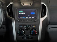 CHEVROLET S10 2.8 4X4 CD 12V TURBO INTERCOOLER 2014/2014 GRIFFCAR MULTIMARCAS DOIS IRMÃOS / Carros no Vale