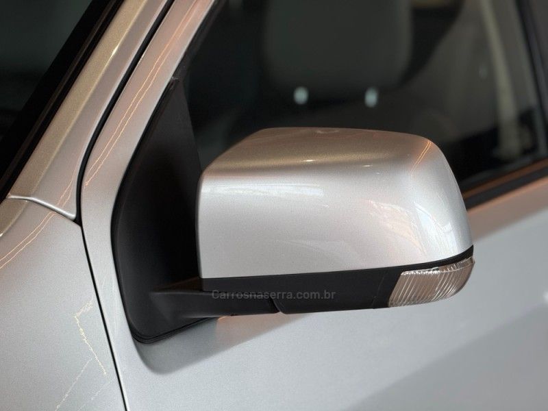 CHEVROLET S10 2.8 4X4 CD 12V TURBO INTERCOOLER 2014/2014 GRIFFCAR MULTIMARCAS DOIS IRMÃOS / Carros no Vale