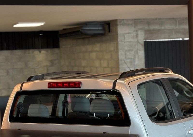 CHEVROLET S10 2.8 4X4 CD 12V TURBO INTERCOOLER 2014/2014 GRIFFCAR MULTIMARCAS DOIS IRMÃOS / Carros no Vale