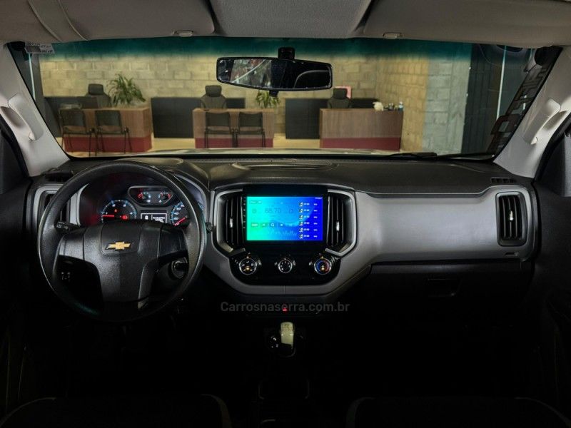 CHEVROLET S10 2.8 LS 4X4 CD 16V TURBO 2017/2018 GRIFFCAR MULTIMARCAS DOIS IRMÃOS / Carros no Vale