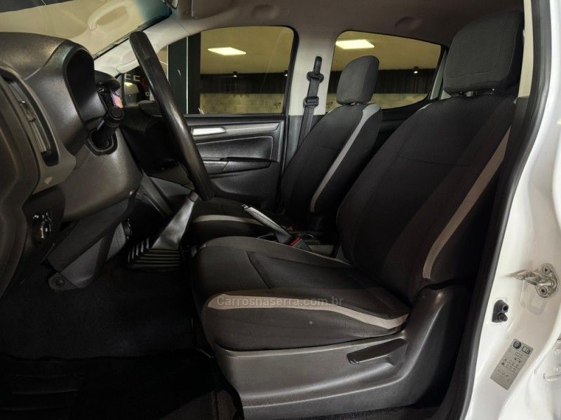 CHEVROLET S10 2.8 LS 4X4 CD 16V TURBO 2017/2018 GRIFFCAR MULTIMARCAS DOIS IRMÃOS / Carros no Vale