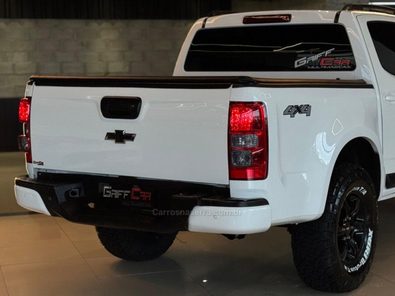 CHEVROLET S10 2.8 LS 4X4 CD 16V TURBO 2017/2018 GRIFFCAR MULTIMARCAS DOIS IRMÃOS / Carros no Vale