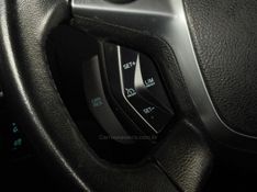 FORD FOCUS 2.0 SE SEDAN 16V 2012/2014 GRIFFCAR MULTIMARCAS DOIS IRMÃOS / Carros no Vale