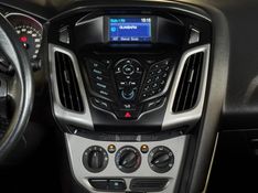 FORD FOCUS 2.0 SE SEDAN 16V 2012/2014 GRIFFCAR MULTIMARCAS DOIS IRMÃOS / Carros no Vale