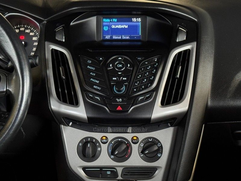 FORD FOCUS 2.0 SE SEDAN 16V 2012/2014 GRIFFCAR MULTIMARCAS DOIS IRMÃOS / Carros no Vale FORD FOCUS 2.0 SE SEDAN 16V 2012/2014 GRIFFCAR MULTIMARCAS DOIS IRMÃOS / Carros no Vale