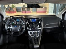 FORD FOCUS 2.0 SE SEDAN 16V 2012/2014 GRIFFCAR MULTIMARCAS DOIS IRMÃOS / Carros no Vale