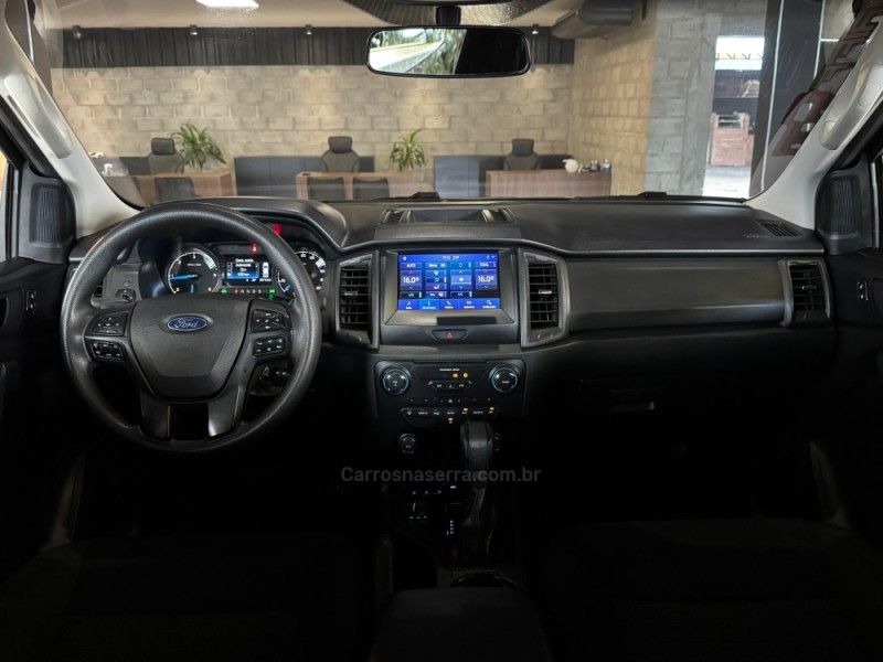 FORD RANGER 2.2 XLS 4X4 CD 16V 2021/2022 GRIFFCAR MULTIMARCAS DOIS IRMÃOS / Carros no Vale