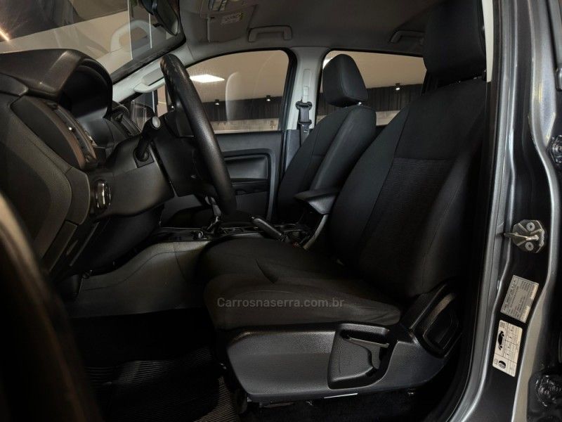 FORD RANGER 2.2 XLS 4X4 CD 16V 2021/2022 GRIFFCAR MULTIMARCAS DOIS IRMÃOS / Carros no Vale