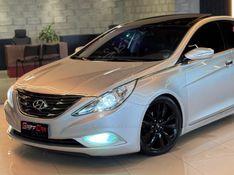 HYUNDAI SONATA 2.4 MPFI I4 16V 182CV 2011/2012 GRIFFCAR MULTIMARCAS DOIS IRMÃOS / Carros no Vale