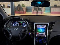 HYUNDAI SONATA 2.4 MPFI I4 16V 182CV 2011/2012 GRIFFCAR MULTIMARCAS DOIS IRMÃOS / Carros no Vale