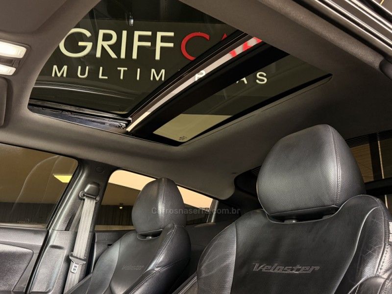 HYUNDAI VELOSTER 1.6 16V 3P 2012/2013 GRIFFCAR MULTIMARCAS DOIS IRMÃOS / Carros no Vale HYUNDAI VELOSTER 1.6 16V 3P 2012/2013 GRIFFCAR MULTIMARCAS DOIS IRMÃOS / Carros no Vale