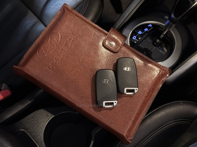 HYUNDAI VELOSTER 1.6 16V 3P 2012/2013 GRIFFCAR MULTIMARCAS DOIS IRMÃOS / Carros no Vale HYUNDAI VELOSTER 1.6 16V 3P 2012/2013 GRIFFCAR MULTIMARCAS DOIS IRMÃOS / Carros no Vale