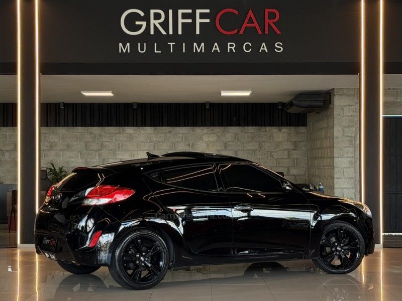 HYUNDAI VELOSTER 1.6 16V 3P 2012/2013 GRIFFCAR MULTIMARCAS DOIS IRMÃOS / Carros no Vale HYUNDAI VELOSTER 1.6 16V 3P 2012/2013 GRIFFCAR MULTIMARCAS DOIS IRMÃOS / Carros no Vale