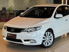 KIA CERATO 1.6 SX3 16V 2012/2013 GRIFFCAR MULTIMARCAS DOIS IRMÃOS / Carros no Vale