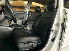 KIA CERATO 1.6 SX3 16V 2012/2013 GRIFFCAR MULTIMARCAS DOIS IRMÃOS / Carros no Vale