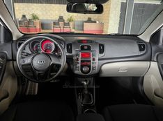 KIA CERATO 1.6 SX3 16V 2012/2013 GRIFFCAR MULTIMARCAS DOIS IRMÃOS / Carros no Vale