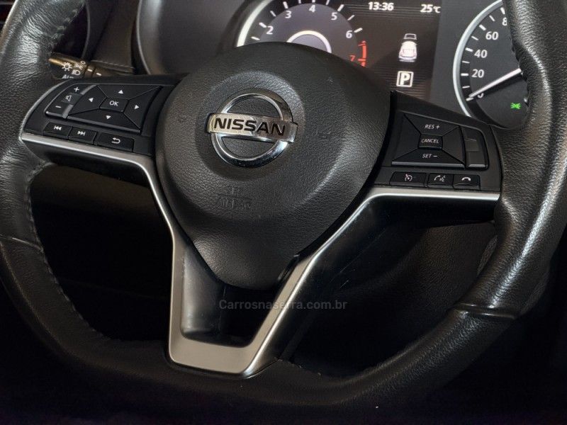 NISSAN KICKS 1.6 16V SL XTRONIC 2019/2020 GRIFFCAR MULTIMARCAS DOIS IRMÃOS / Carros no Vale