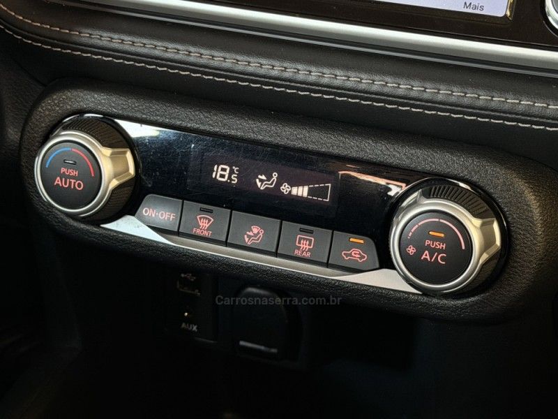 NISSAN KICKS 1.6 16V SL XTRONIC 2019/2020 GRIFFCAR MULTIMARCAS DOIS IRMÃOS / Carros no Vale