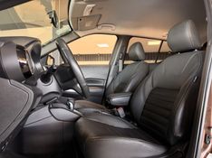 NISSAN KICKS 1.6 16V SL XTRONIC 2019/2020 GRIFFCAR MULTIMARCAS DOIS IRMÃOS / Carros no Vale