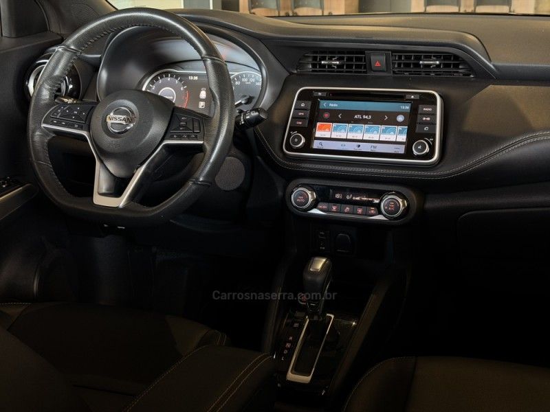 NISSAN KICKS 1.6 16V SL XTRONIC 2019/2020 GRIFFCAR MULTIMARCAS DOIS IRMÃOS / Carros no Vale
