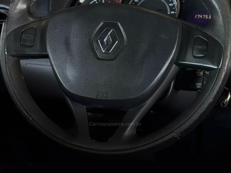 RENAULT DUSTER 1.6 DAKAR 4X2 16V 2015/2016 GRIFFCAR MULTIMARCAS DOIS IRMÃOS / Carros no Vale