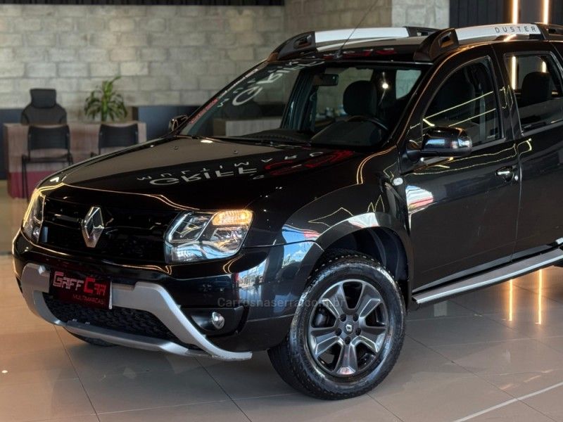 RENAULT DUSTER 1.6 DAKAR 4X2 16V 2015/2016 GRIFFCAR MULTIMARCAS DOIS IRMÃOS / Carros no Vale