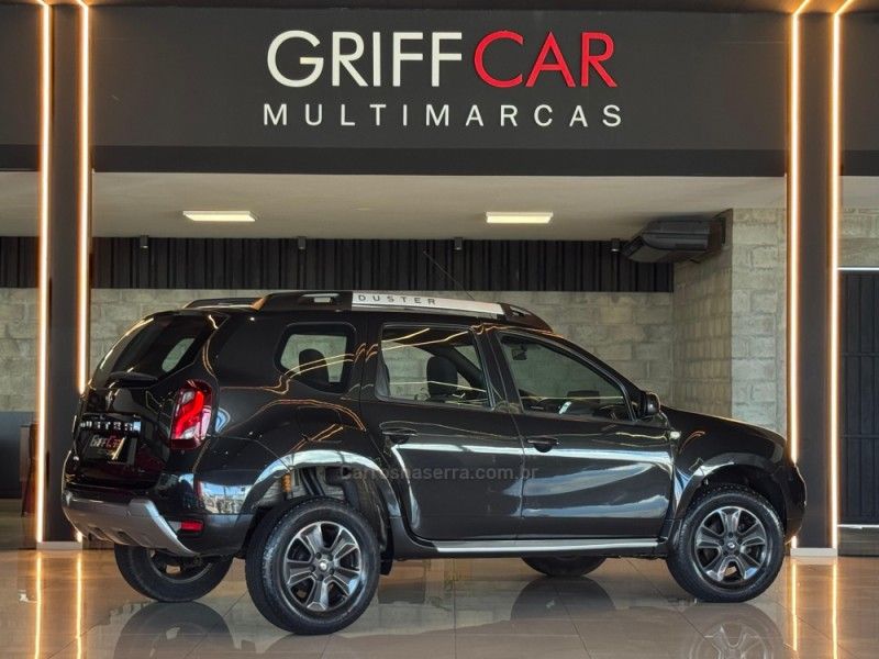 RENAULT DUSTER 1.6 DAKAR 4X2 16V 2015/2016 GRIFFCAR MULTIMARCAS DOIS IRMÃOS / Carros no Vale