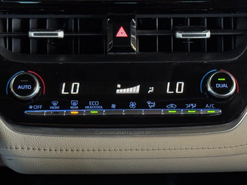 TOYOTA COROLLA 1.8 ALTIS PREMIUM 16V HÍBRIDO 2020/2021 GRIFFCAR MULTIMARCAS DOIS IRMÃOS / Carros no Vale