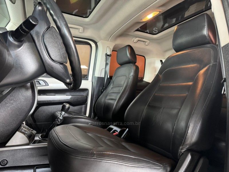 TROLLER T4 3.2 TDI 4X4 20V TURBO INTERCOOLER 2016/2016 GRIFFCAR MULTIMARCAS DOIS IRMÃOS / Carros no Vale