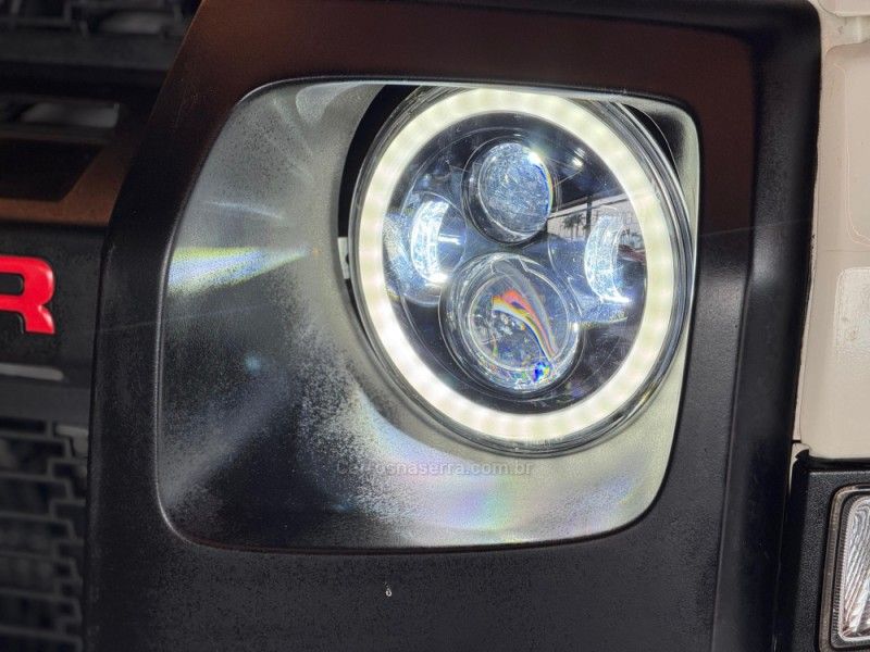 TROLLER T4 3.2 TDI 4X4 20V TURBO INTERCOOLER 2016/2016 GRIFFCAR MULTIMARCAS DOIS IRMÃOS / Carros no Vale